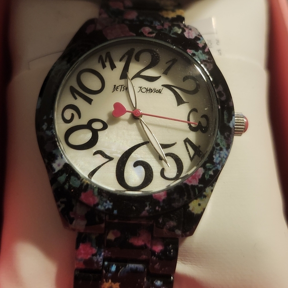 Besty Johnson watch - Picture 5 of 6